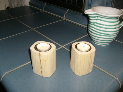 Holzteelicht mit Messingeinsatz